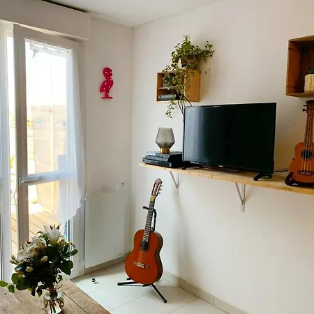 Grand Avec Terrasse à 100m Du Vieux Port * La Rochelle (Charente-Maritime)